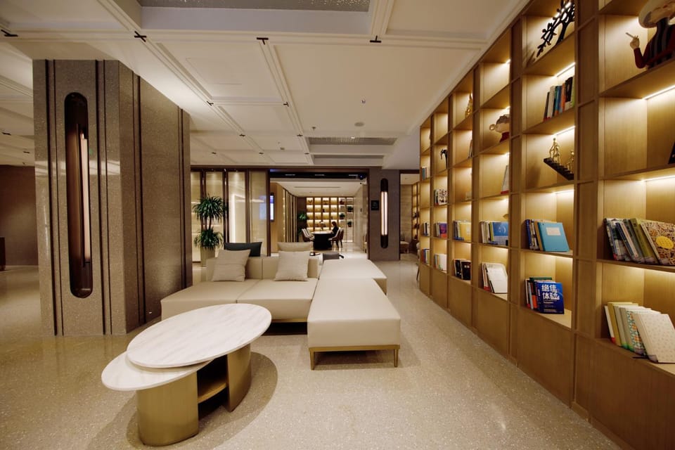 Atour Hotel Tianjin Jinwan Square Fifth Avenue Hotel in Tianjin