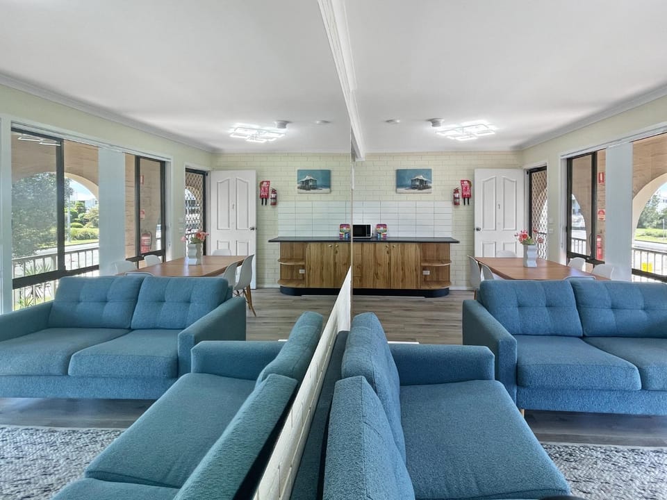 Charming 2-Bed Apartment with Bay Views Apartment in Batemans Bay
