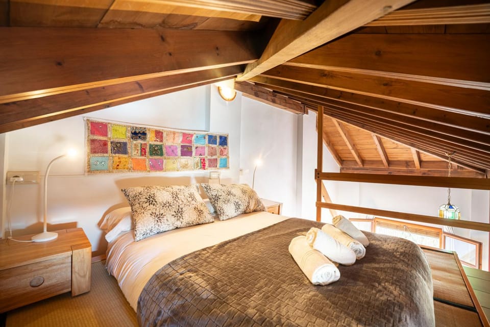Bed, Bedroom