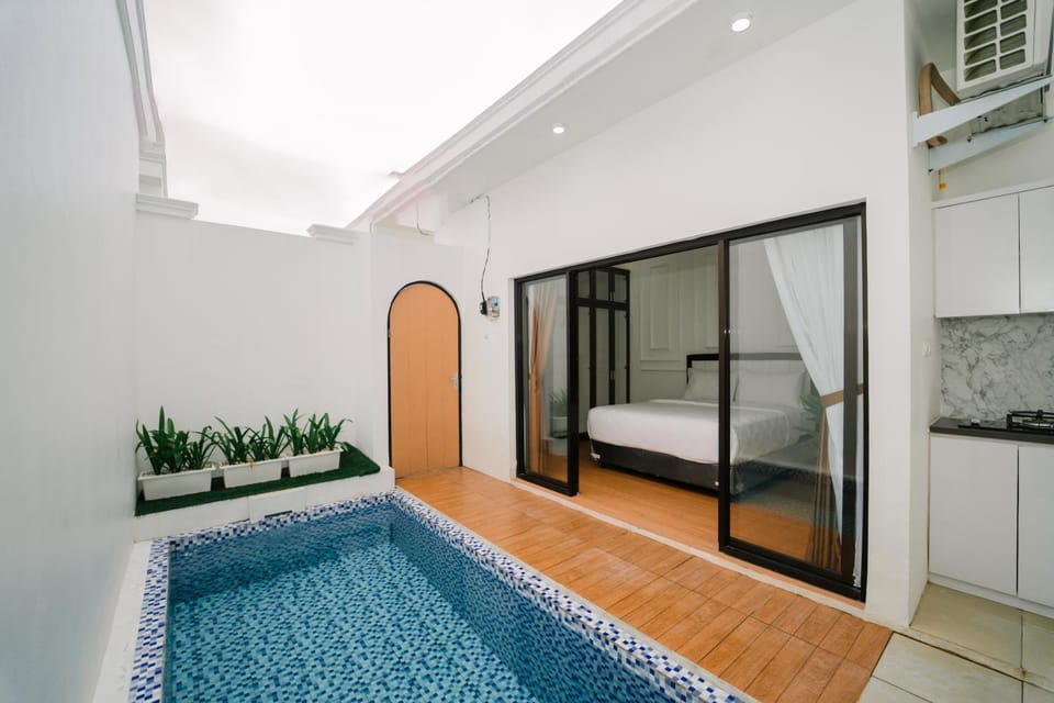 Garden, Pool view, Swimming pool, Swimming pool