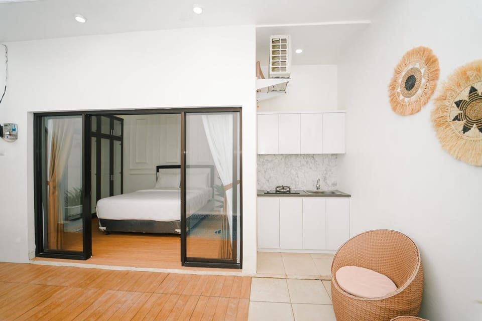 Kitchen or kitchenette, Bedroom, wardrobe, kitchen