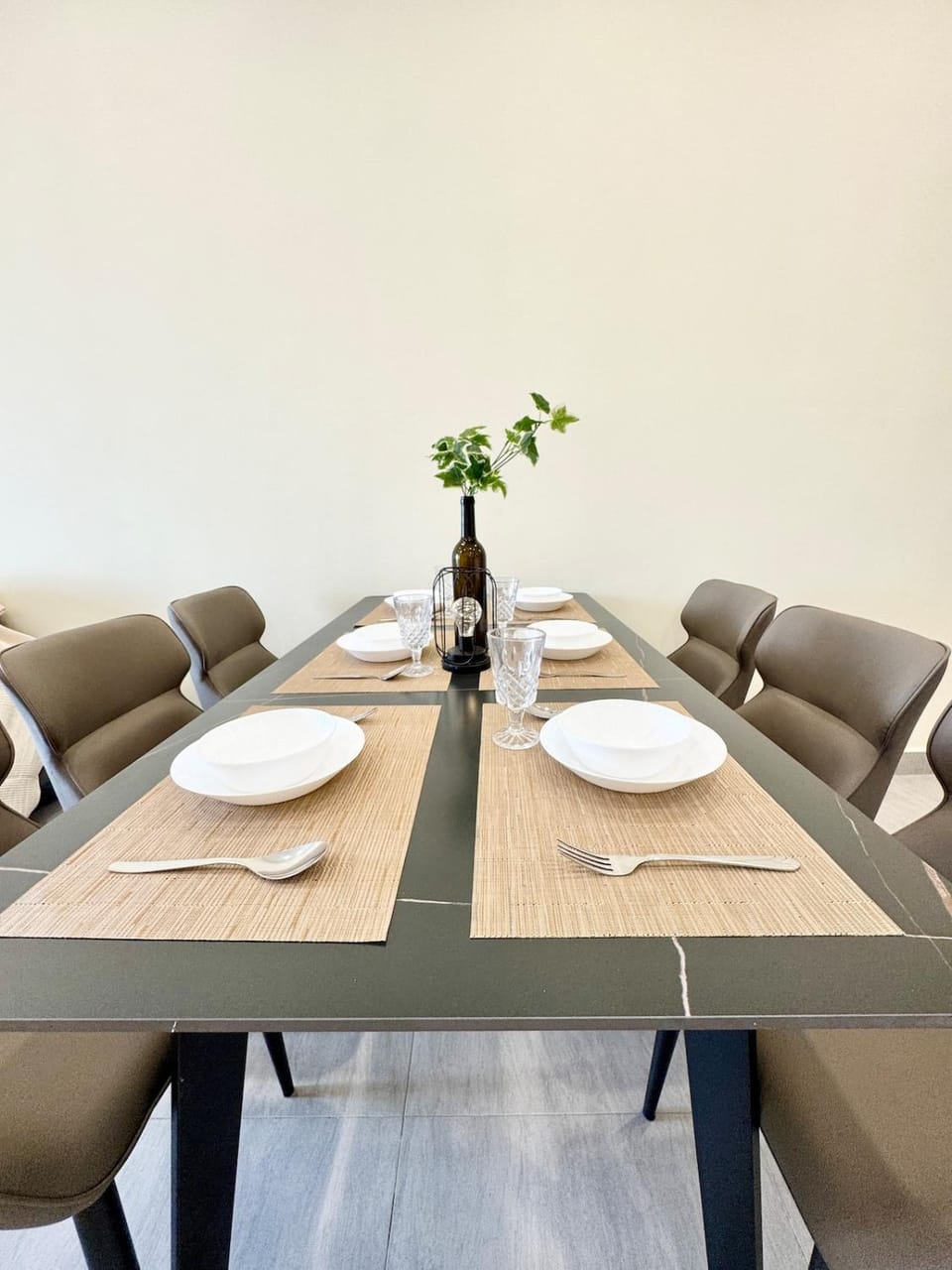 Seating area, Dining area