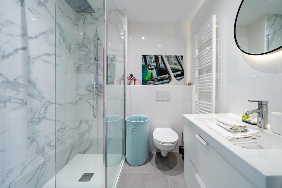 Shower, Toilet, Bathroom