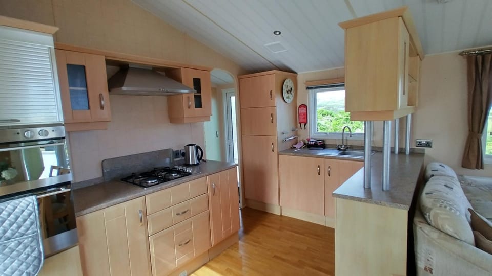 Coffee/tea facilities, Kitchen or kitchenette, oven, toaster