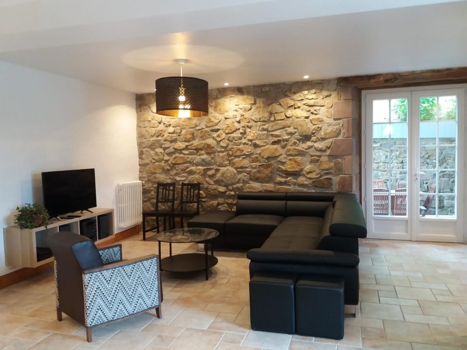 Kalonjania House in French Basque Country