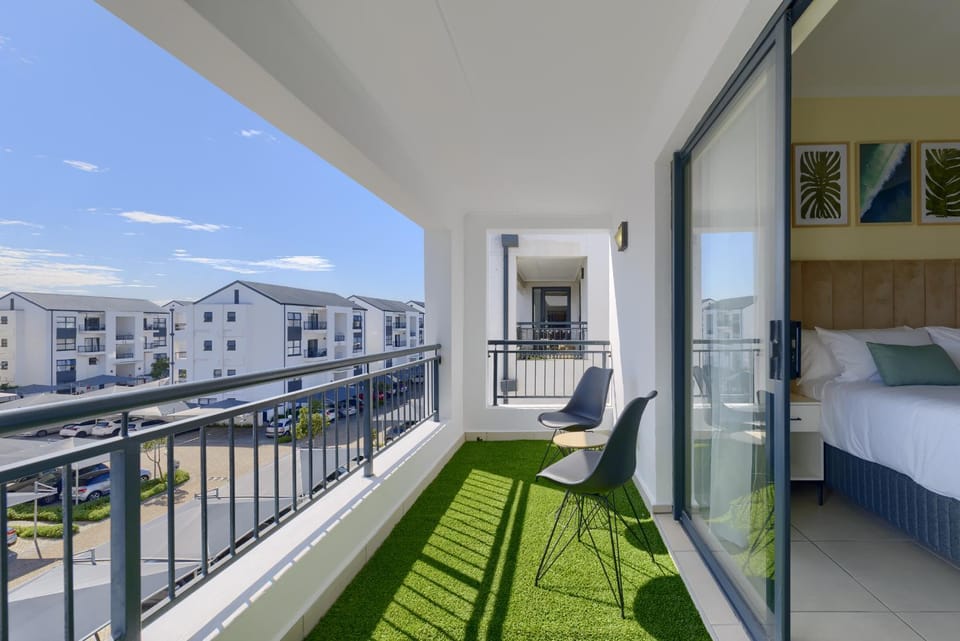 Property building, Patio, Day, View (from property/room), Balcony/Terrace, Balcony/Terrace, Seating area