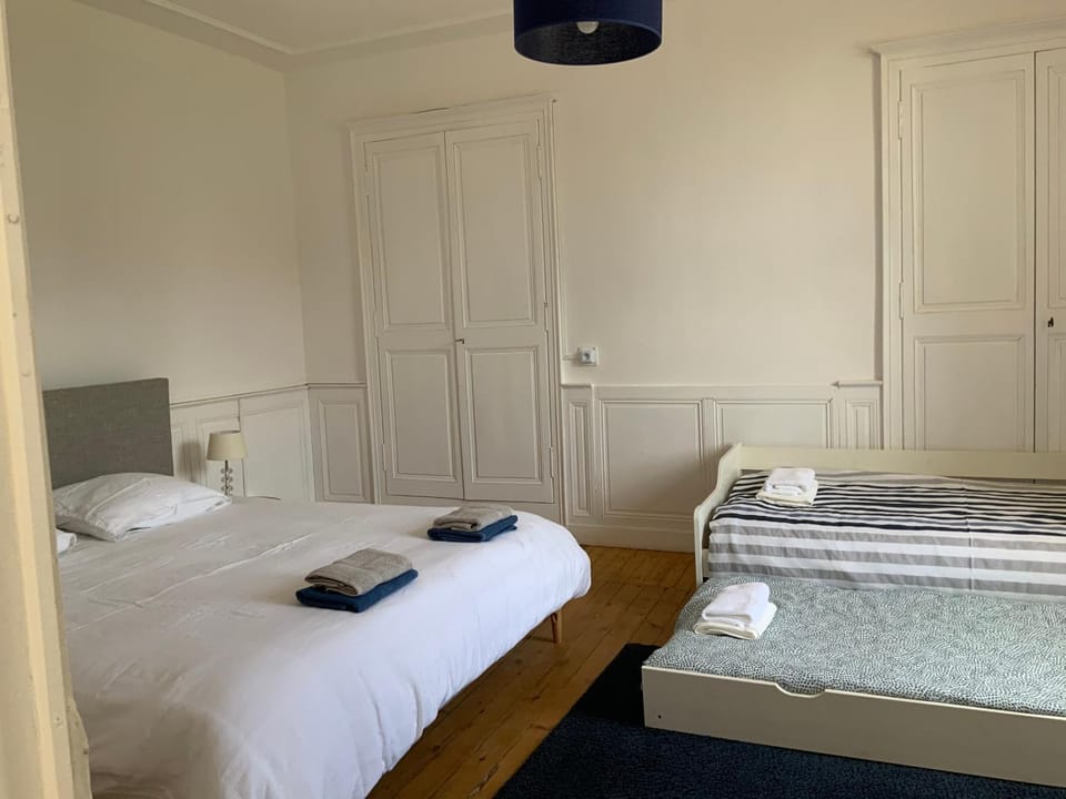 Property building, Living room, Bedroom