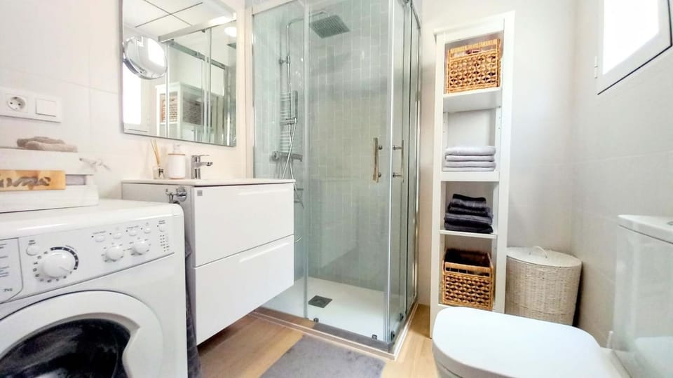 Shower, Bathroom