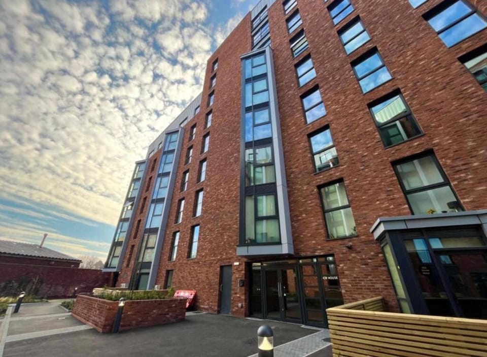 Luxe nook Apartment in Salford