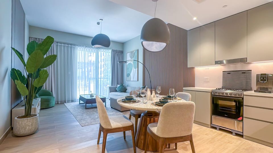 Kitchen or kitchenette, Seating area, oven