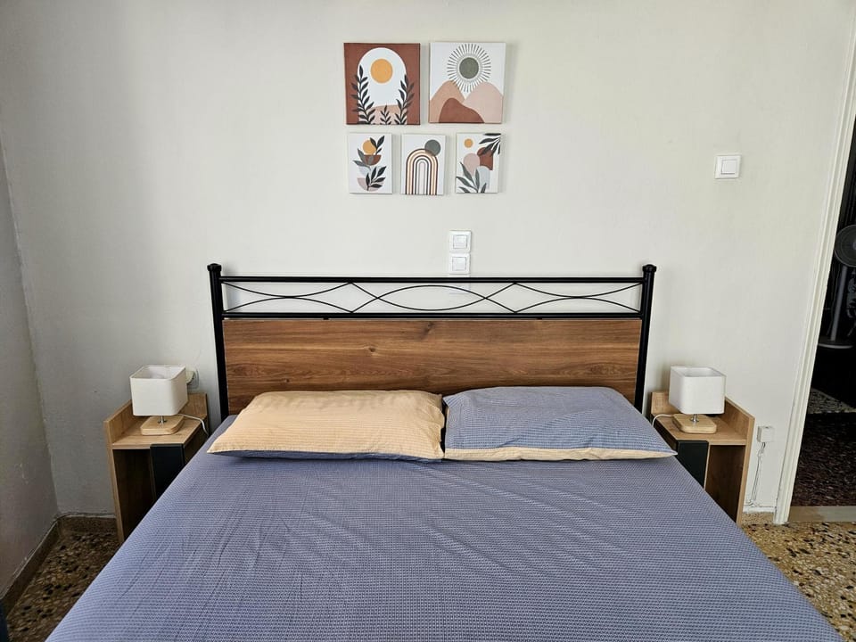 Bed, Photo of the whole room, Bedroom, wardrobe, air conditioner