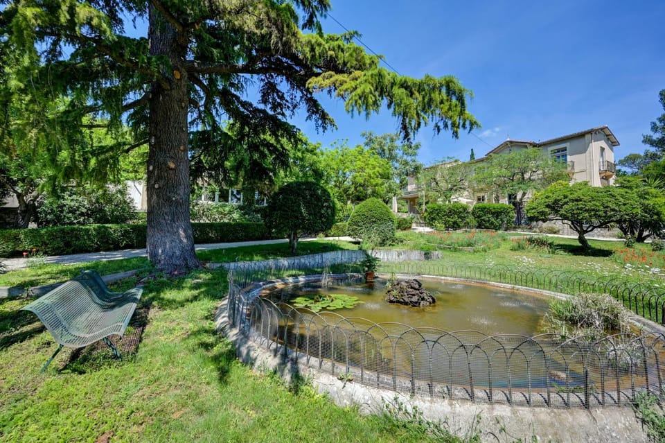 Chambres d'hôtes - Nîmes - Villa des roses Bed and Breakfast in Nimes