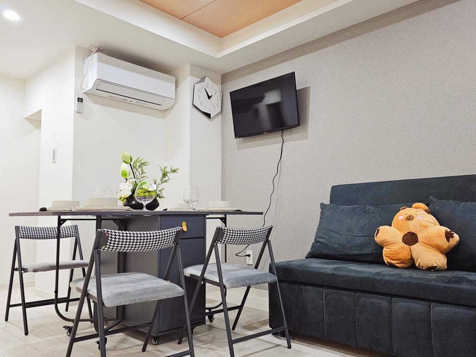 大山駅徒歩8分 池袋まで電車で5分 最大6人宿泊 Apartment in Japan