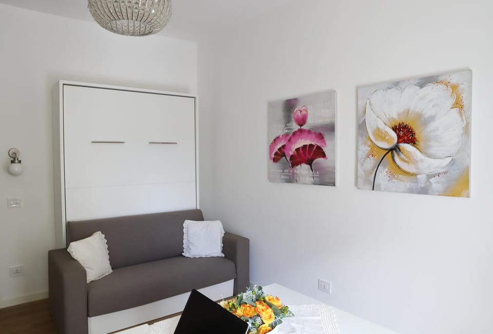 Living room, Decorative detail, Seating area, air conditioner