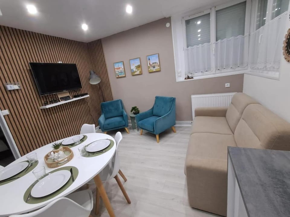 Home Sweet Home Apartment in Calais