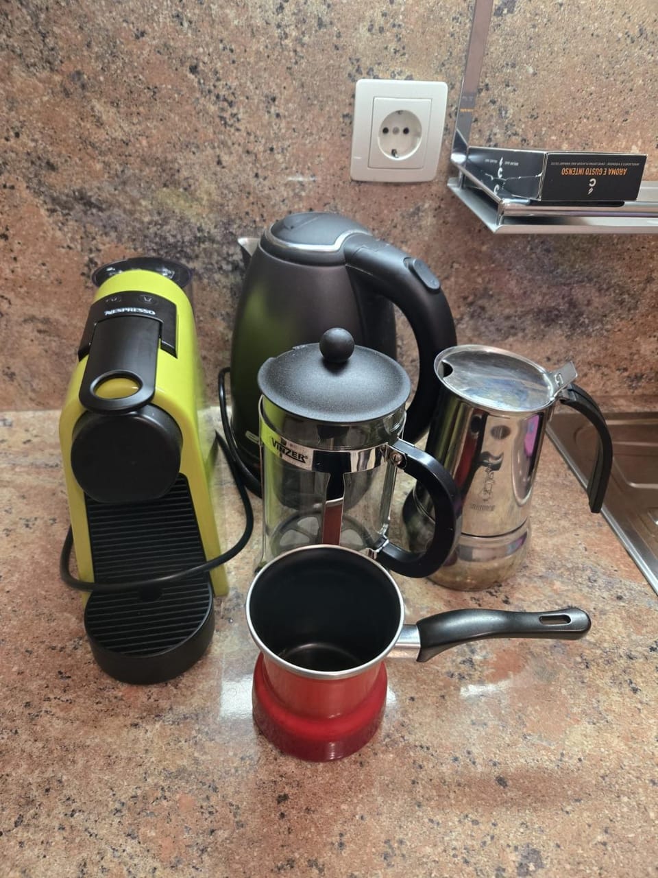 Coffee/tea facilities