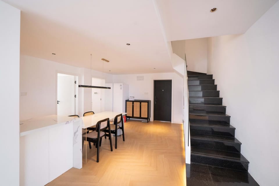 TERRACE CITY VIEW, Bright Duplex 3 Bedroom Awaits for Companion Apartment in Shanghai