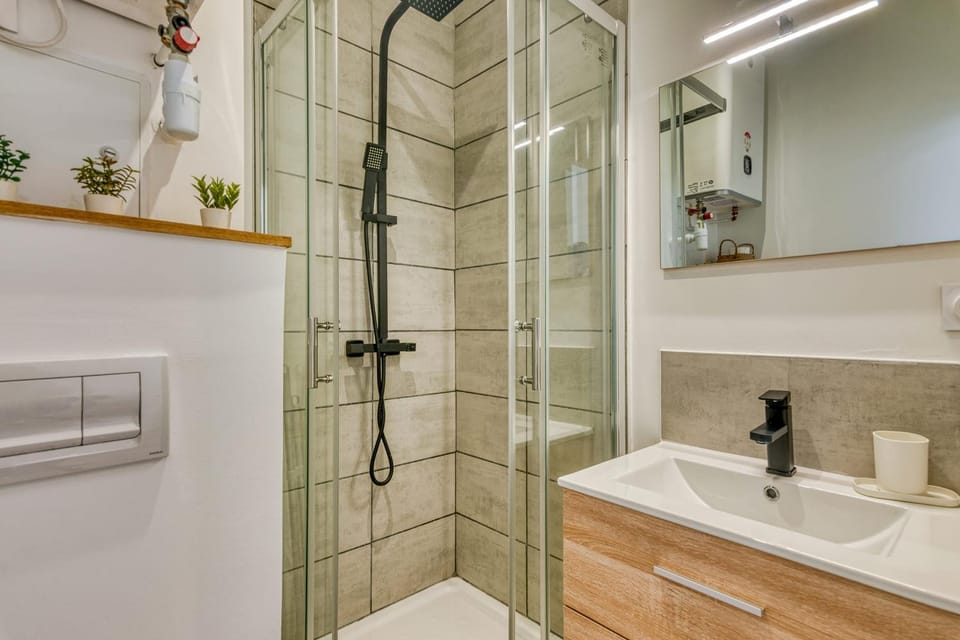 Le Factory - Studio contemporain - Proche métro B Apartment in Lyon