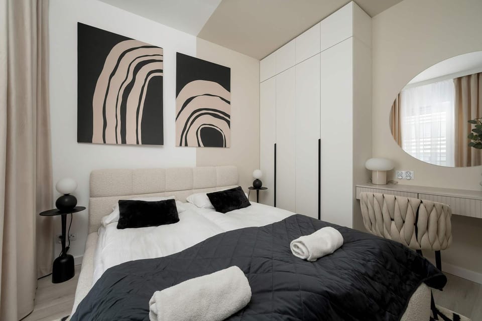 Bed, Bedroom