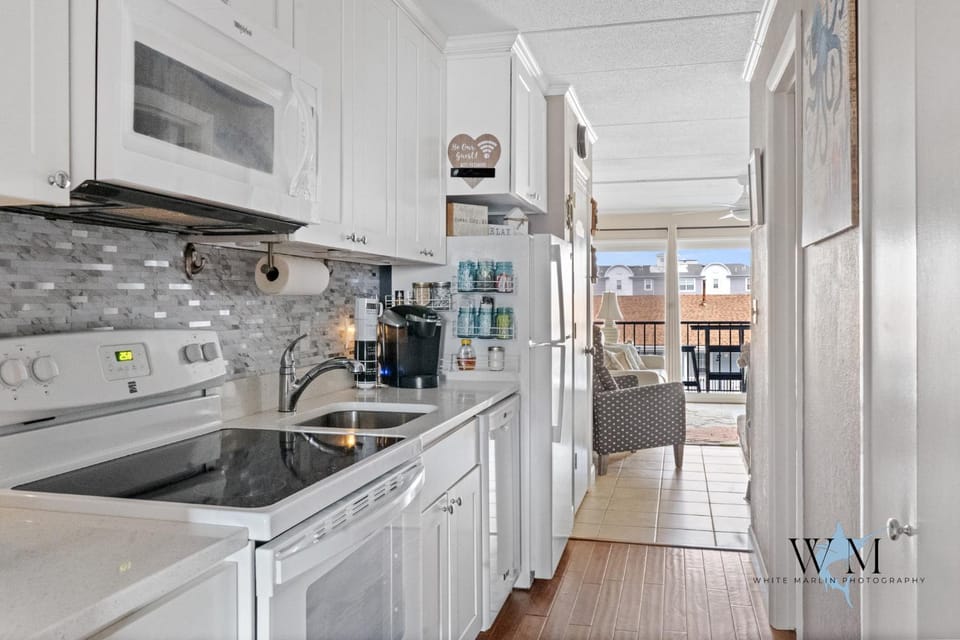 Ocean View 1-Bedroom Condo Perfect Beach Getaway in Ocean City House in Ocean City