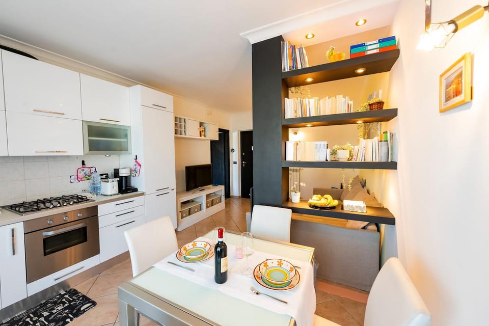 Kitchen or kitchenette, Living room, Dining area