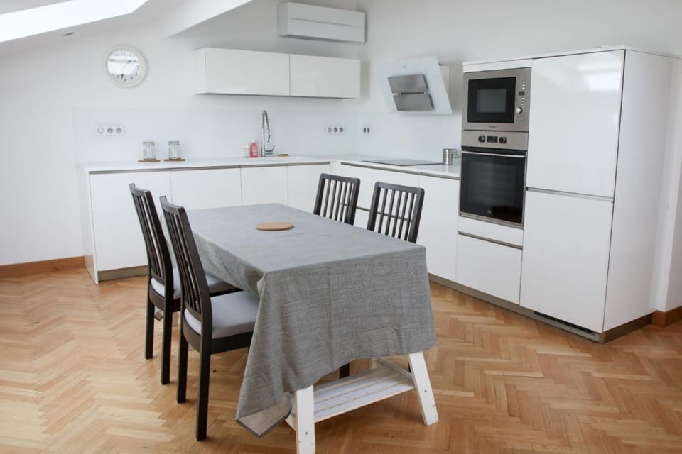 Spacious apartment of 90 m2 in Toulouse Apartment in Toulouse
