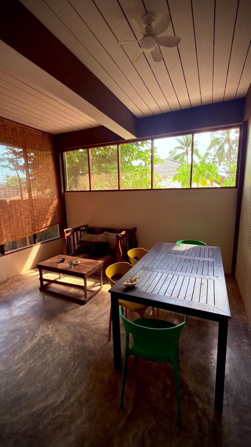 Patio, Living room, Seating area, Dining area