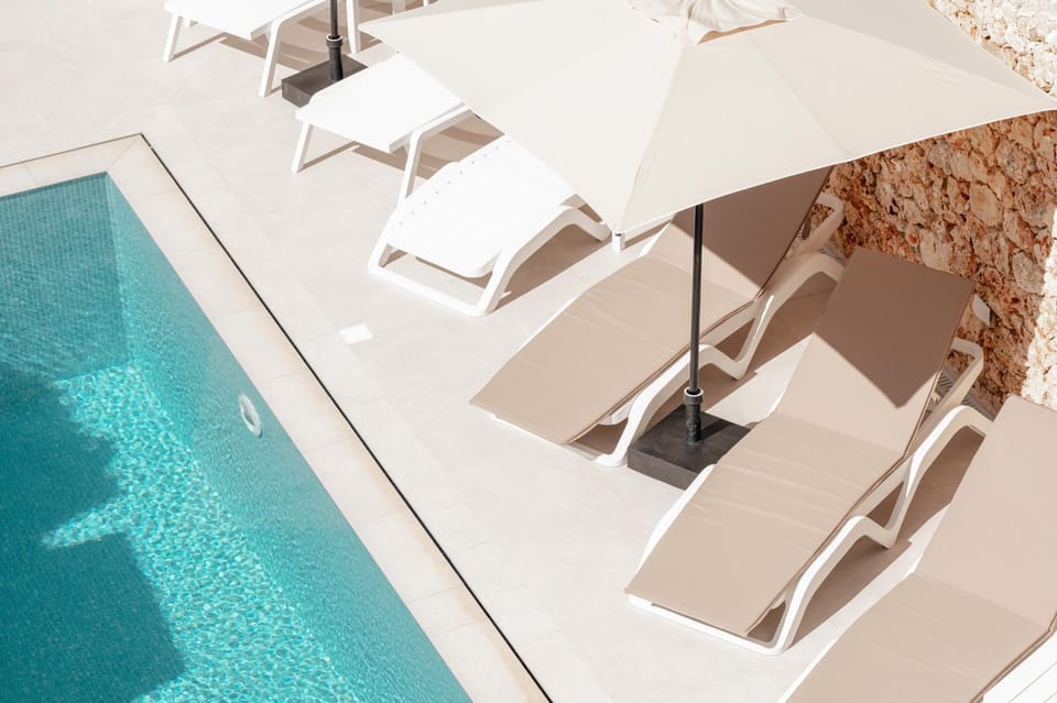 Day, Pool view, Swimming pool, sunbed