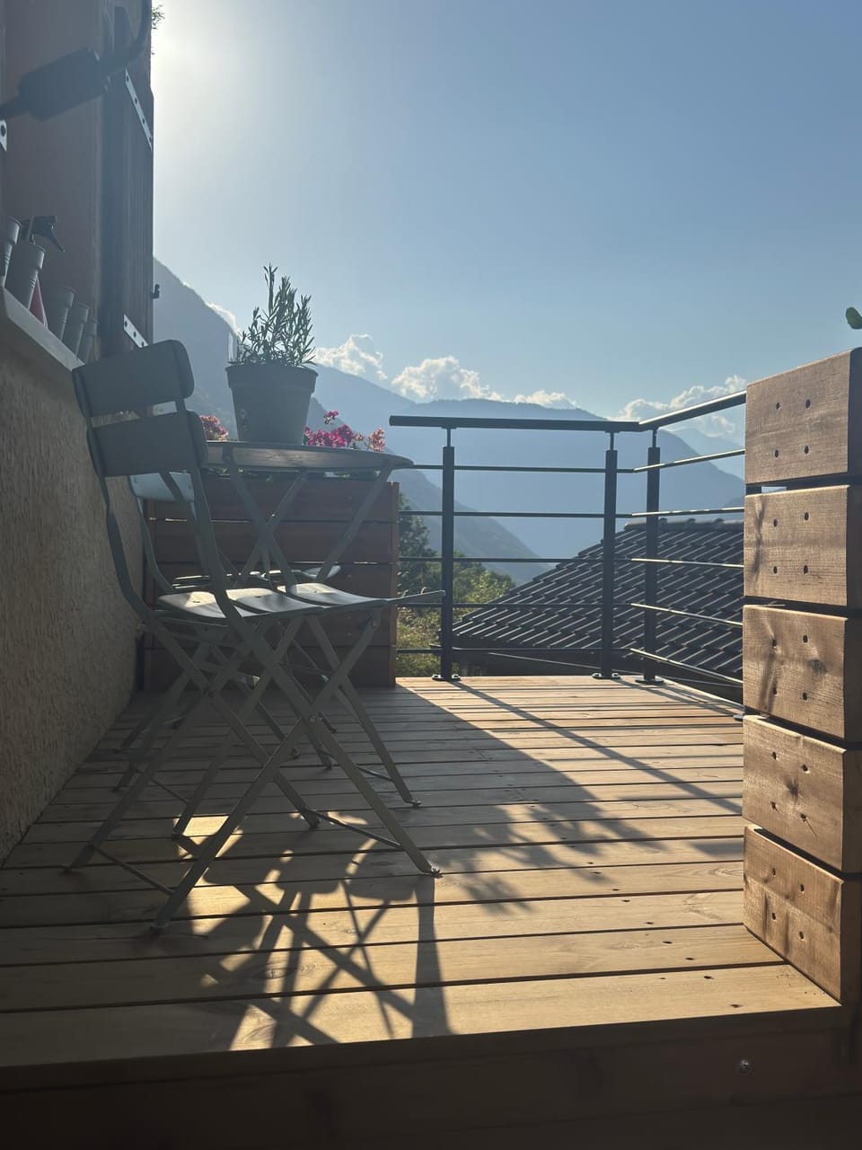 Light spacious, recently refurbished Studio near to Courchevel Apartment in Les Allues