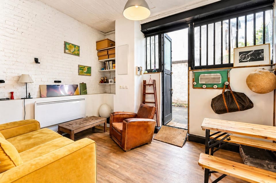 Atelier Bleu Charmant petit Loft Apartment in Clichy