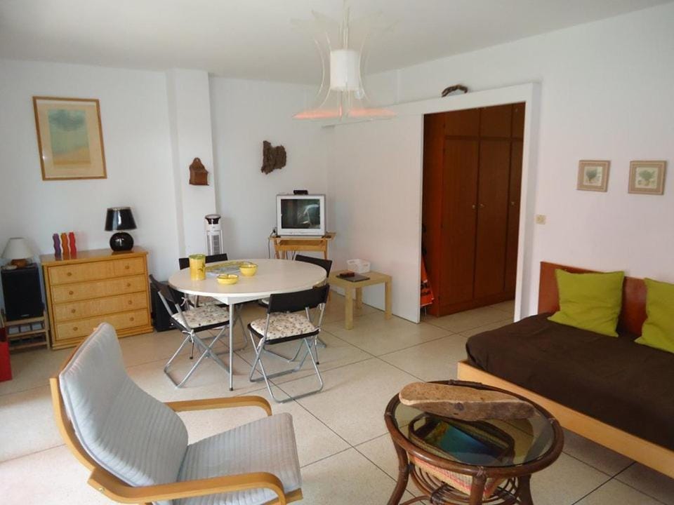 Bel appartement 2 pièces proche plages et commerces Apartment in Cavalaire-sur-Mer