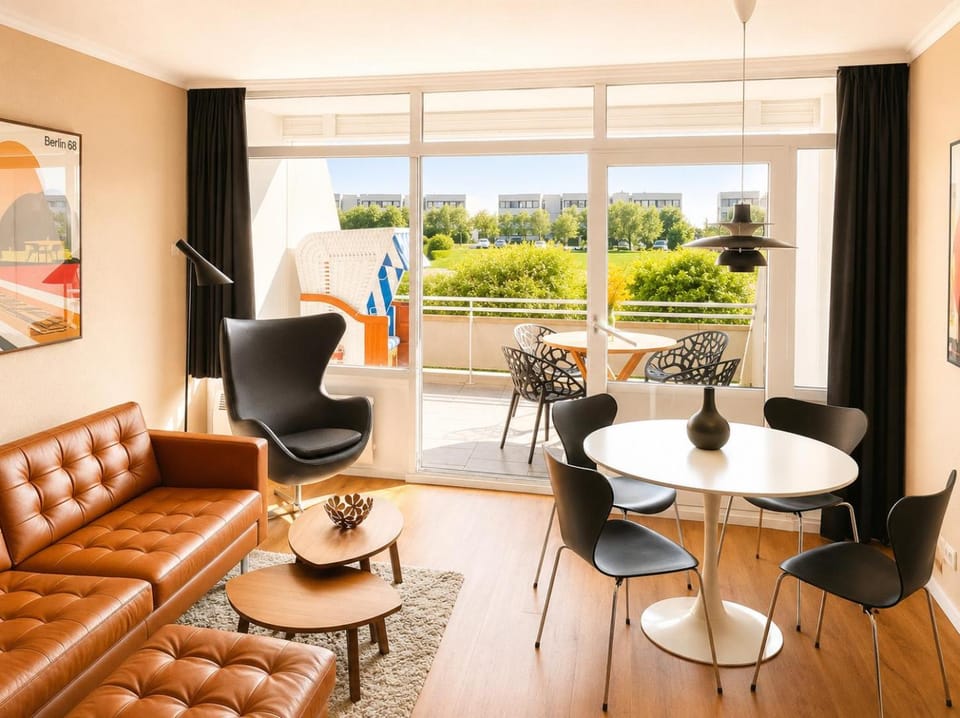 Balcony/Terrace, Balcony/Terrace, Living room, Seating area, Dining area, Food, Food, Lunch, Dinner