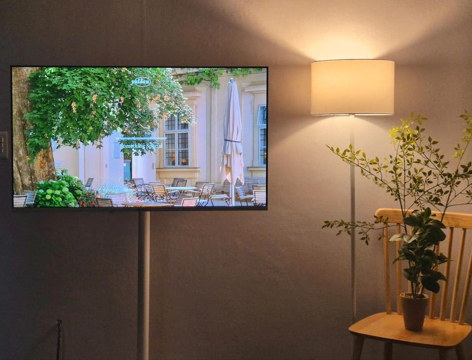 TV and multimedia, Evening entertainment
