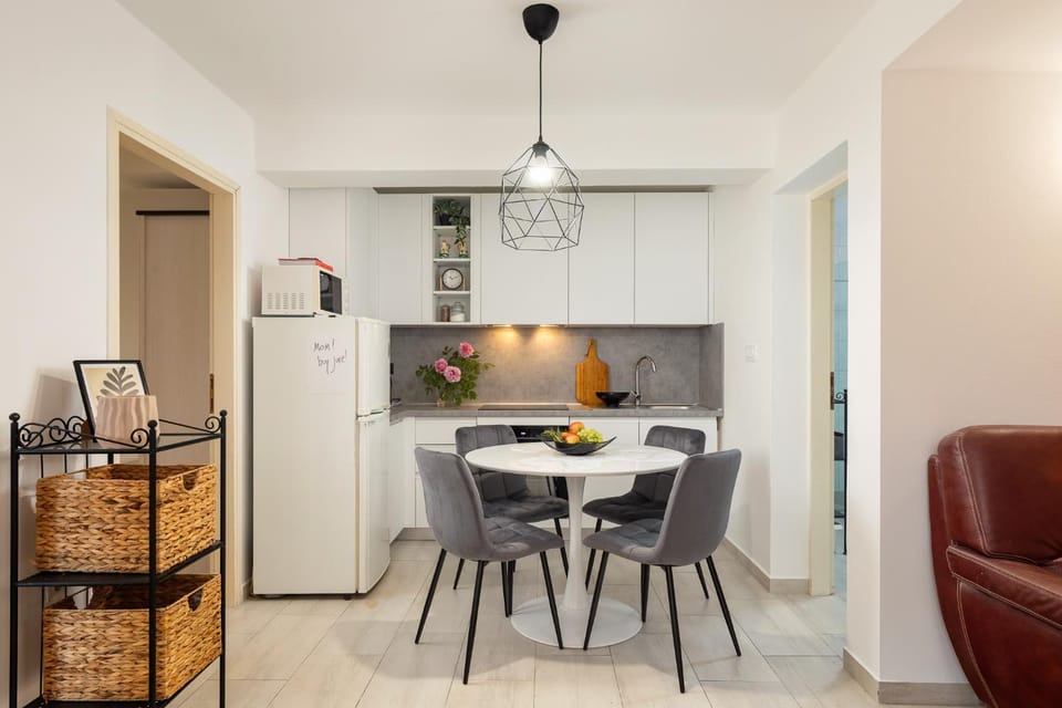 Kitchen or kitchenette, Living room, Dining area