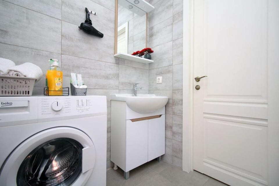 Светлые апартаменты на Арбате Apartment in Almaty