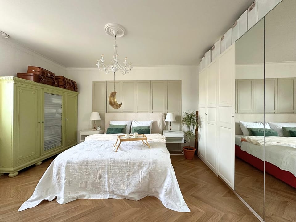 Bed, Photo of the whole room, Bedroom, towels, wardrobe