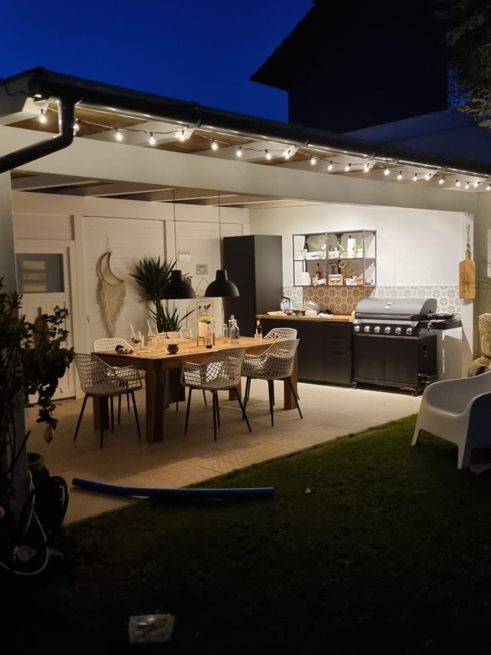 Night, BBQ facilities, Kitchen or kitchenette, Dining area