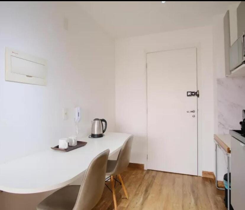 Coffee/tea facilities, Kitchen or kitchenette, Dining area