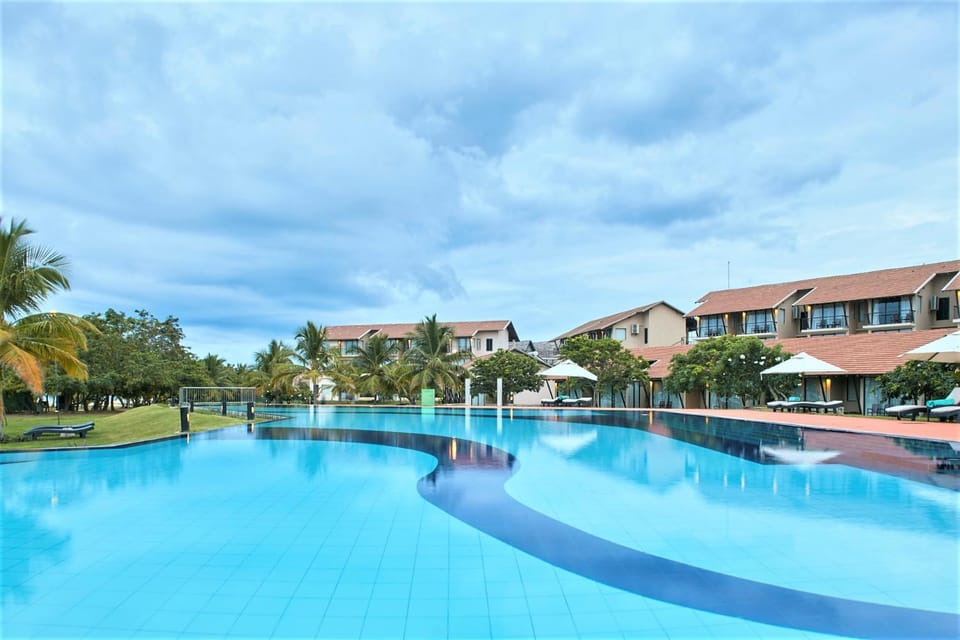 Property building, Swimming pool