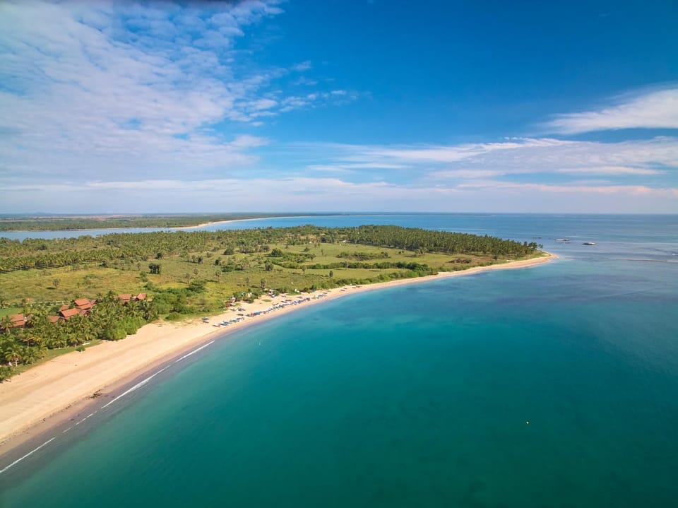 Nearby landmark, Neighbourhood, Natural landscape, Beach