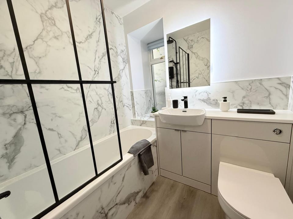 Shower, Toilet, Bathroom