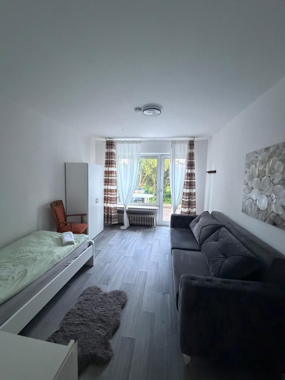 Ferienwohnung mit Garten in Niestetal Apartment in Kassel