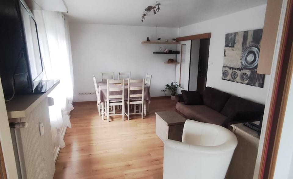 pretty 4-room apartment in a quiet area 3 bedrooms Apartment in Strasbourg
