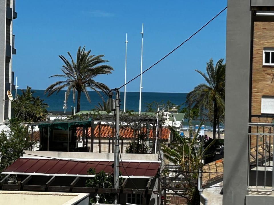 Avocado Gandia Playa 100 m de la playa con vistas al mar para 8 personas! Apartment in Safor