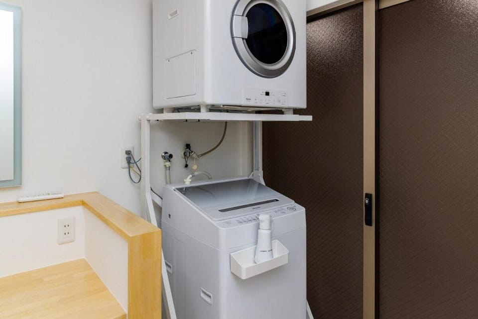 cordialstay別邸 飲食店多数 BBQ可 ビーチまで徒歩圏内 駐車場3台無料 Apartment in Okinawa Prefecture