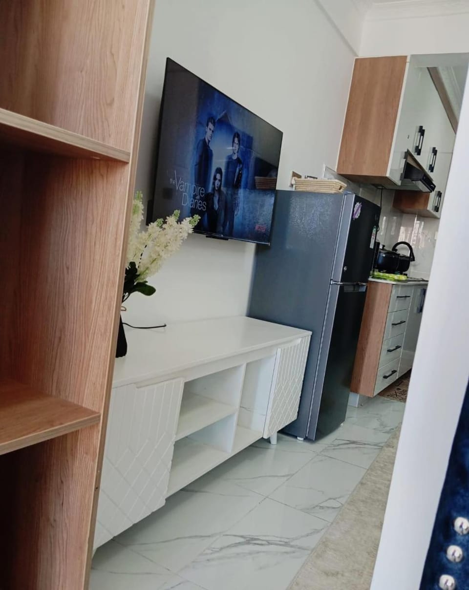 TV and multimedia, Kitchen or kitchenette