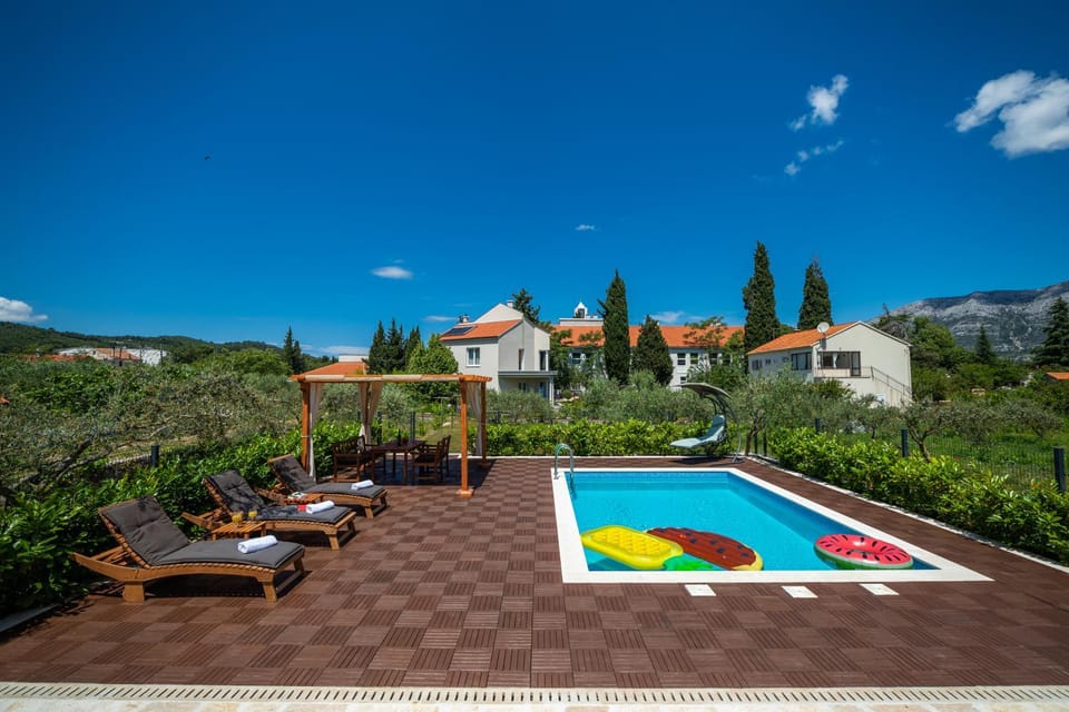 Pool view, Swimming pool, Swimming pool