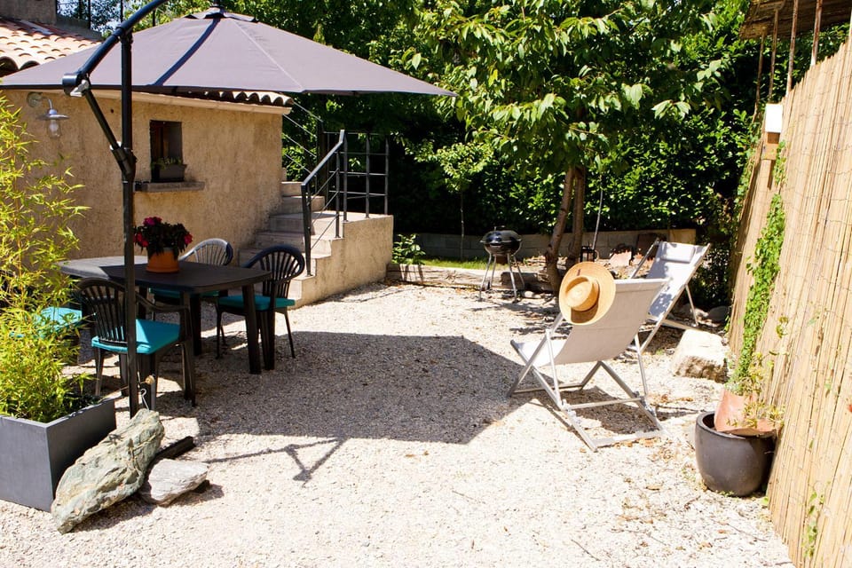 Garden, sunbed