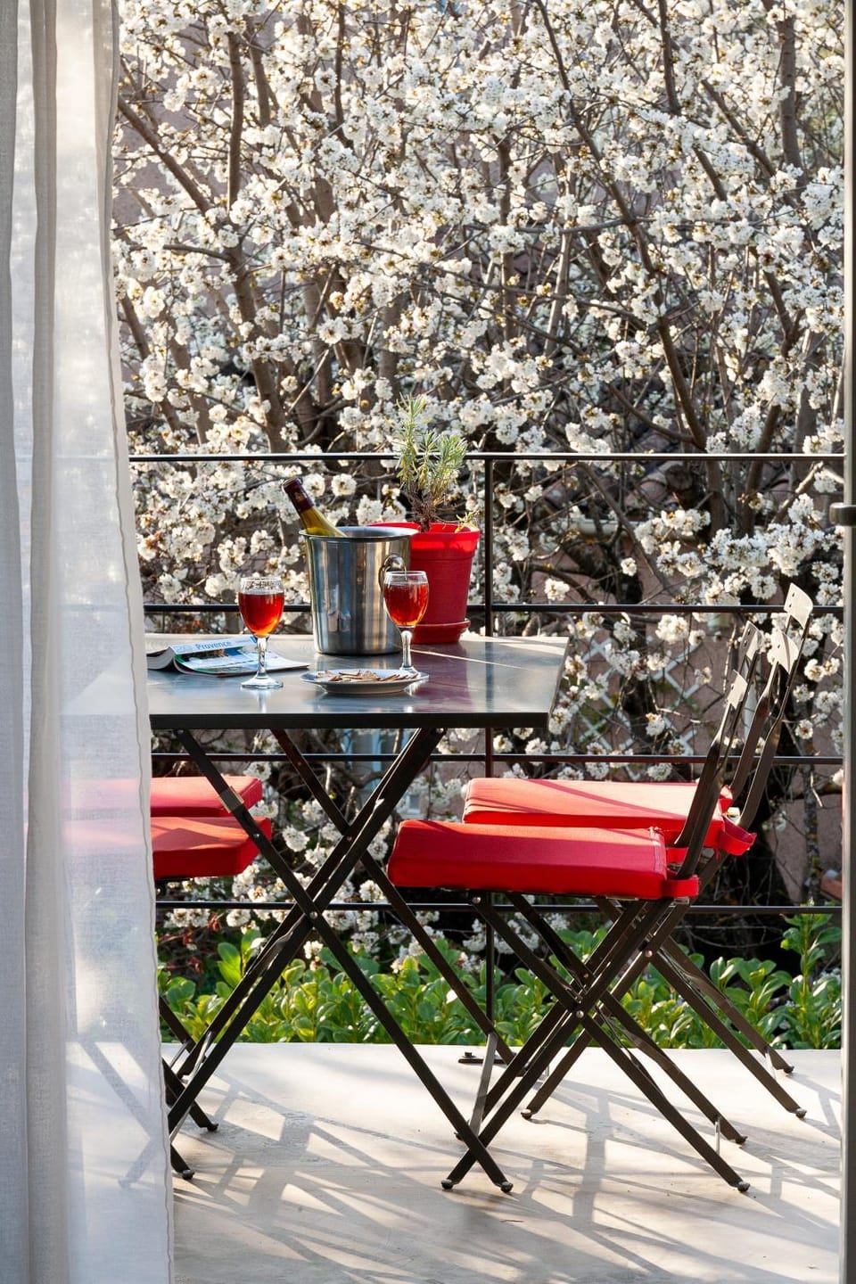 Spring, Balcony/Terrace, Balcony/Terrace, Breakfast