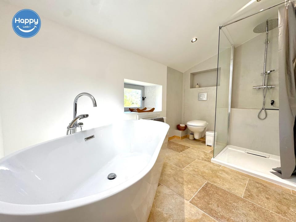 Toilet, Bathroom, Bath